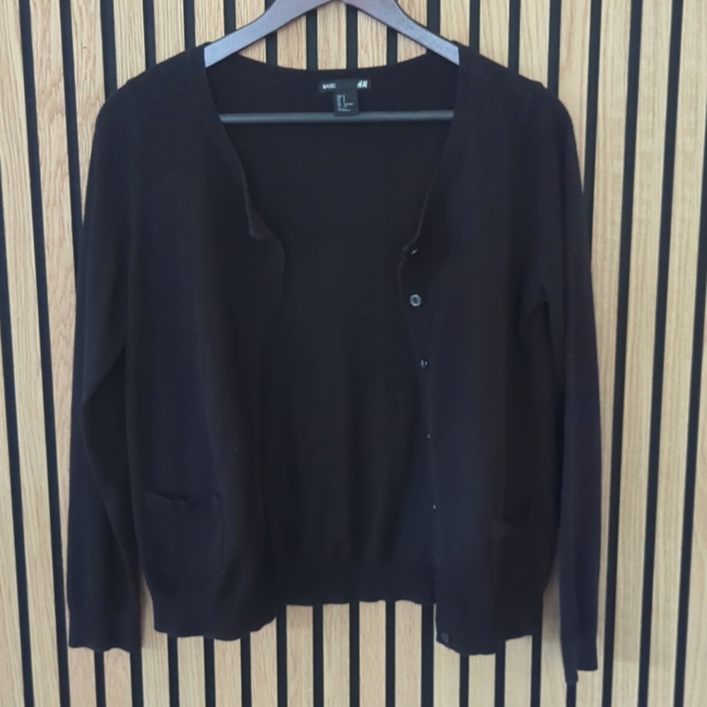 H&M Black Long Sleeve Cardigan - S